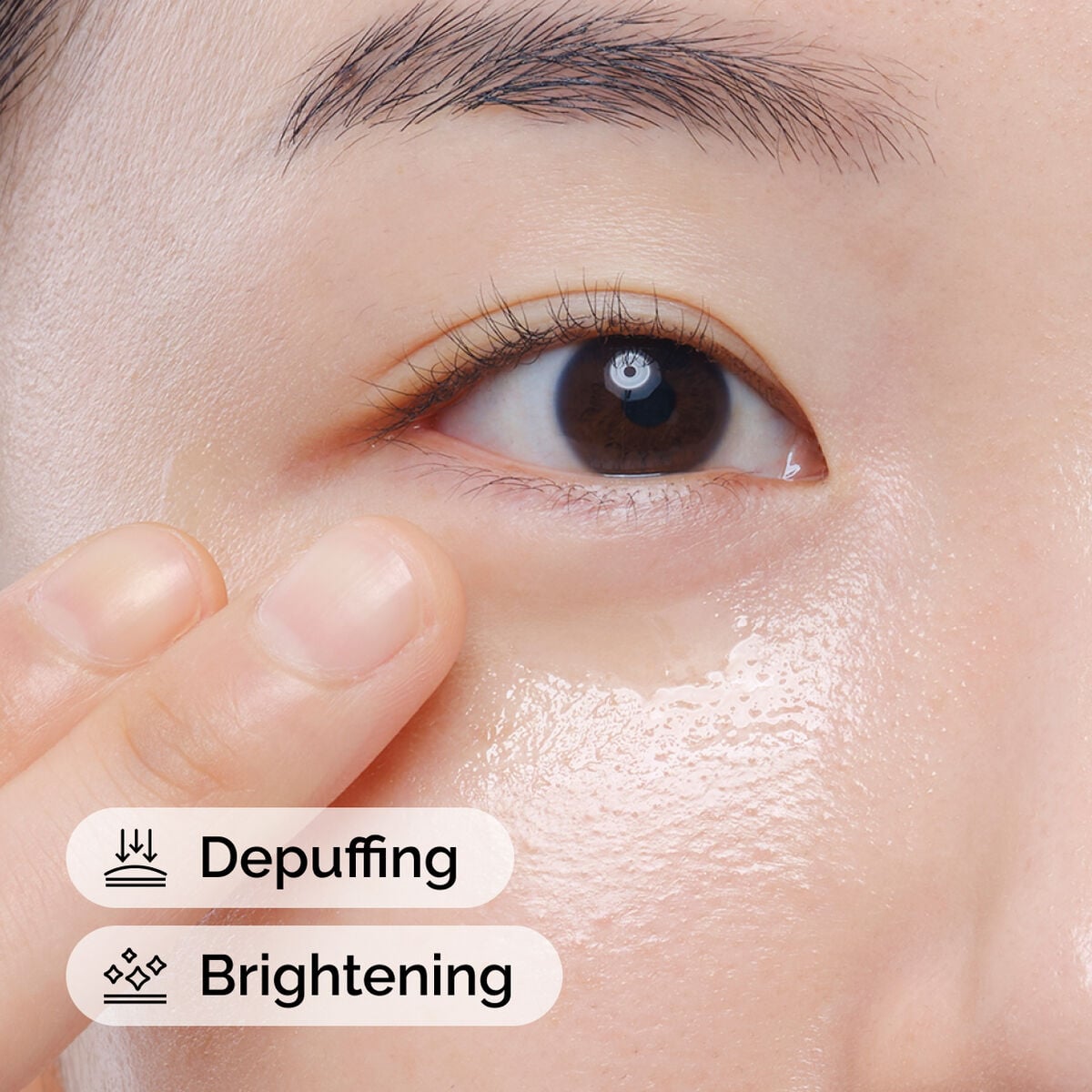 caffeine-solution-5-egcg-eye-serum-a1 ord-caffeine-solution-egcg-model-application-with-benefits.jpg