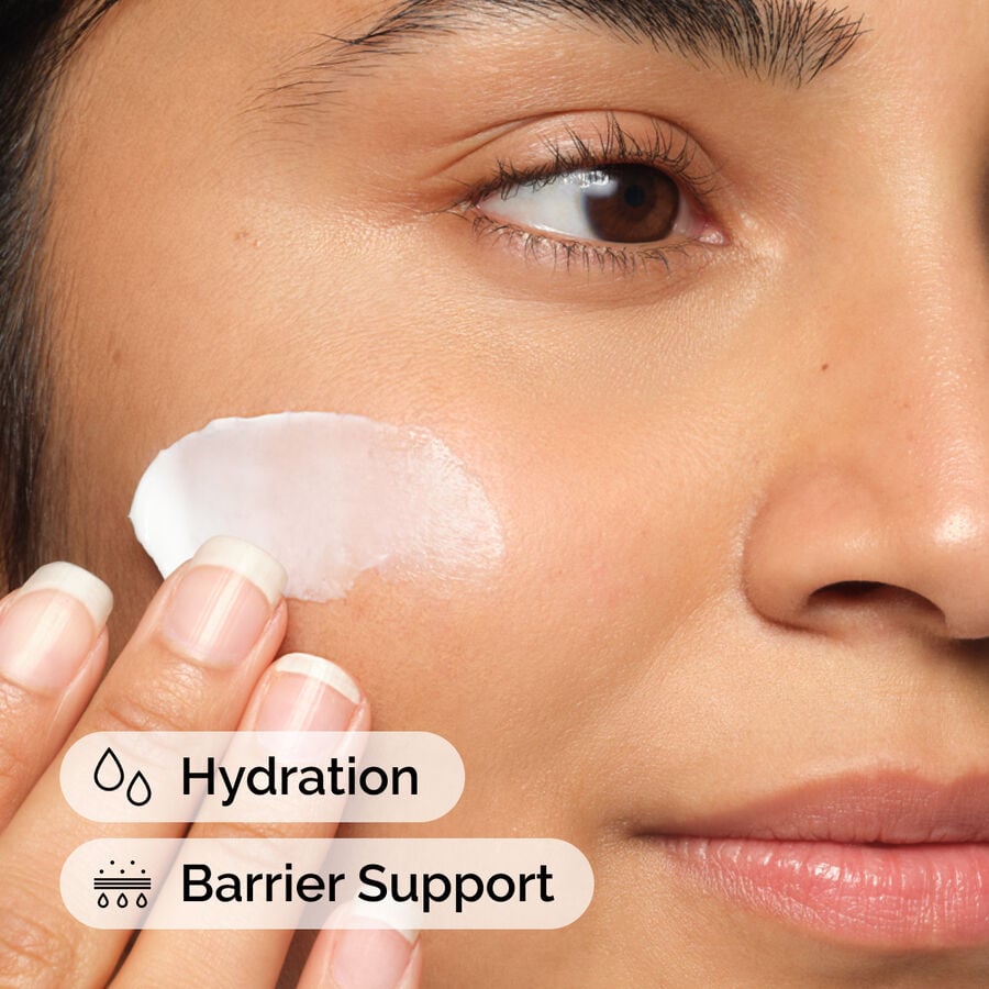 natural-moisturizing-factors-ha-e8 ord-natural-moisturizing-factors-ha-model-application-with-benefits.jpg